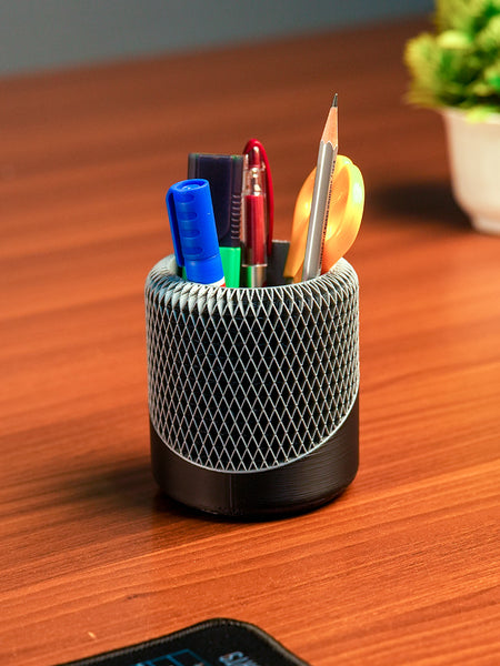 Detailed mesh texture of the NeoMesh desk organizer